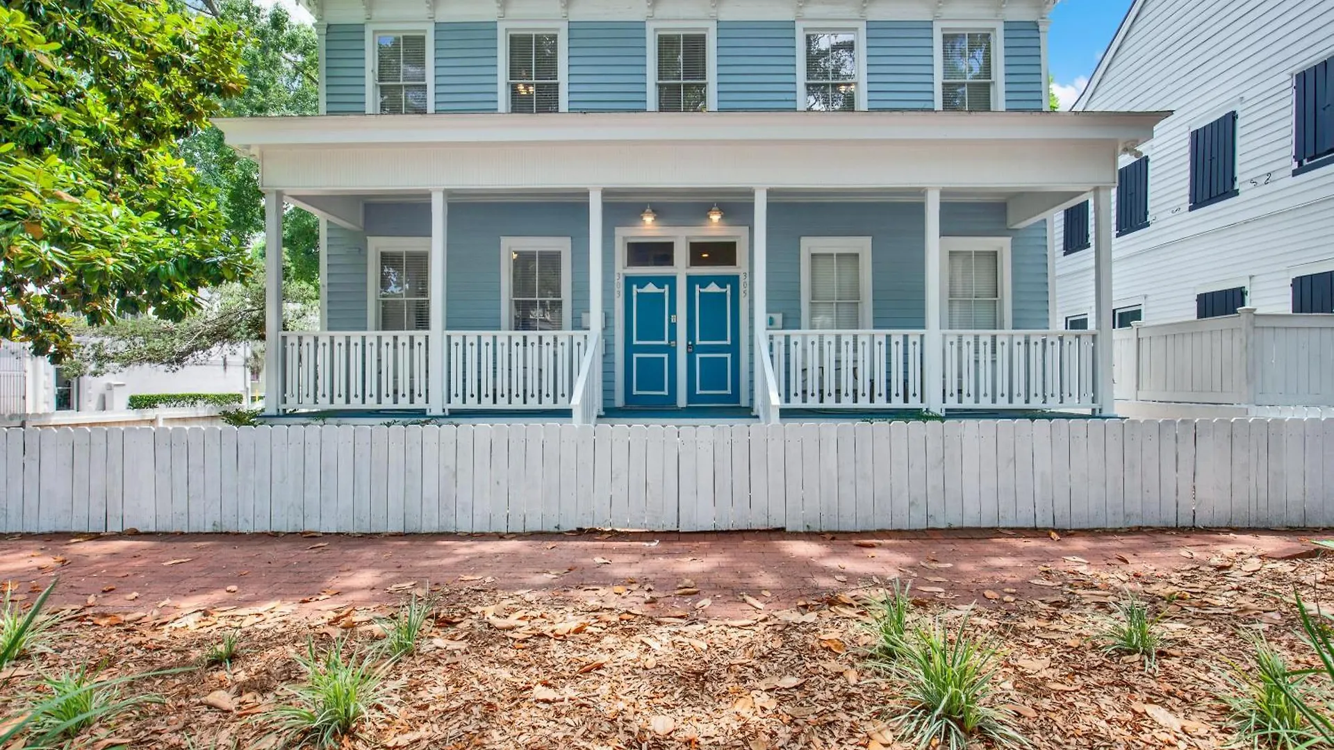 Comfortable Executive Rental By The Park Heated Pool Access 1394 Savannah